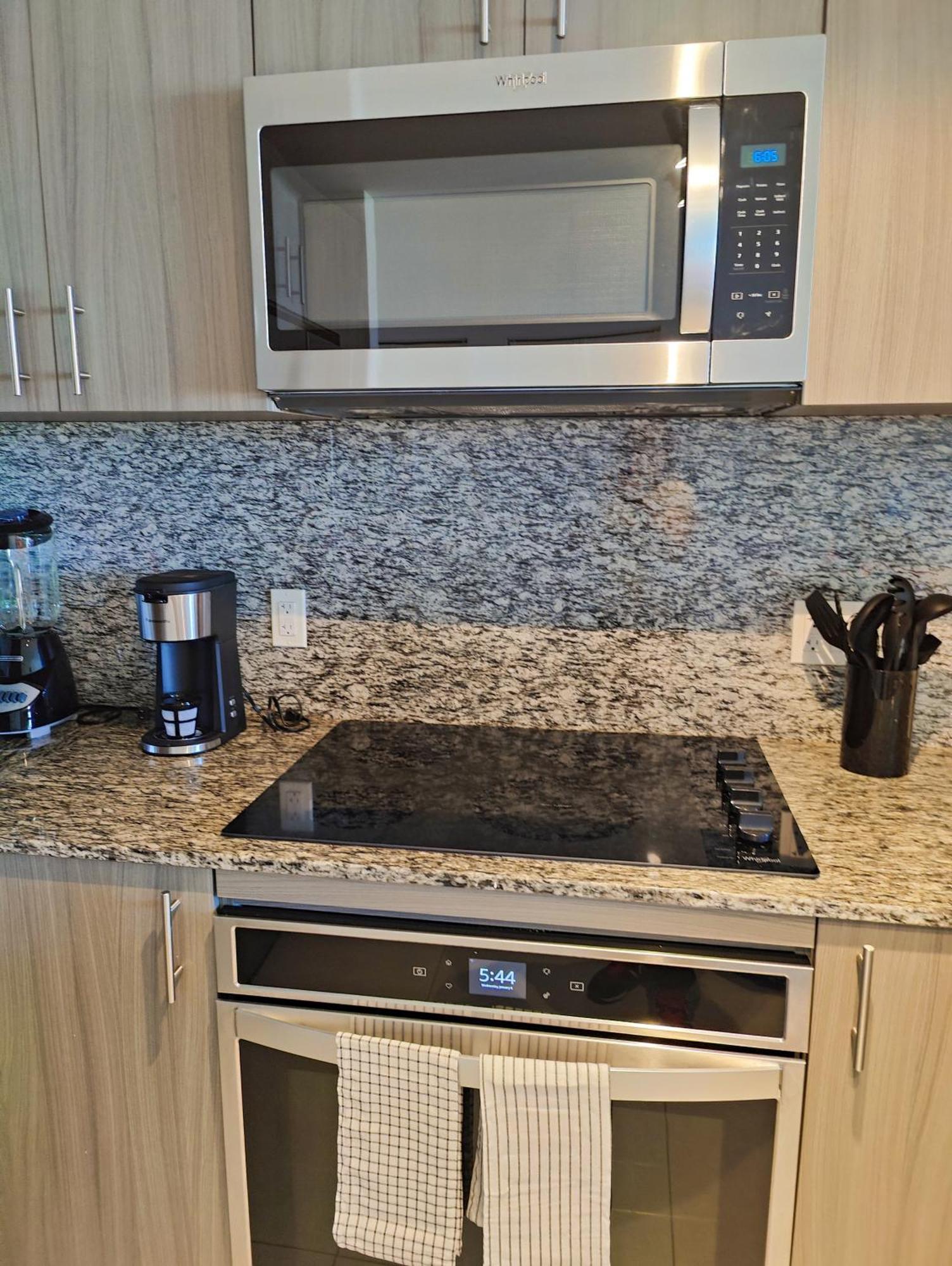 Apartamento Style 1-bdrm Downtown Doral *